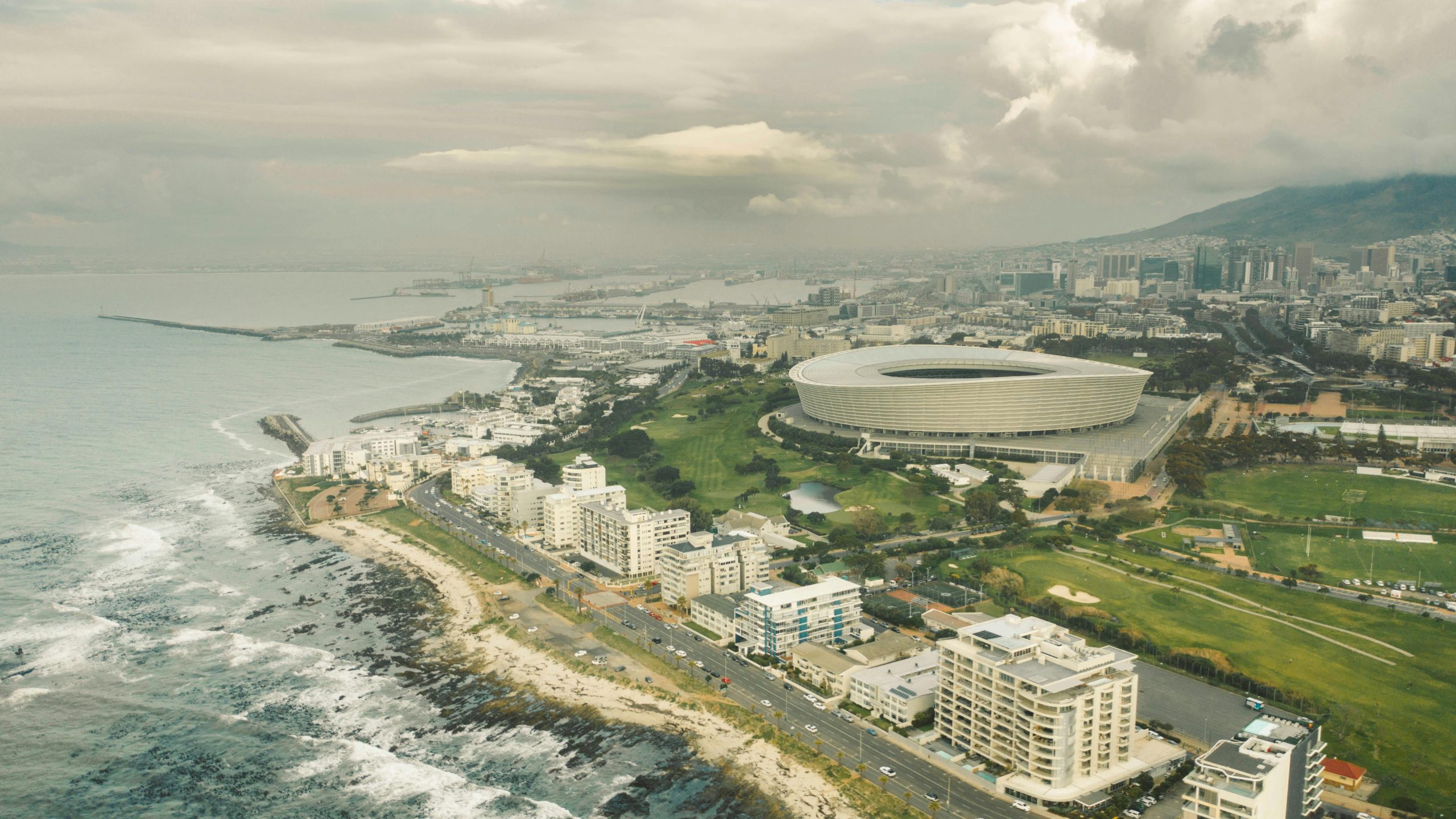 Secure your seat for the Springboks vs New Zealand test match in Cape Town with our SA vs New Zealand Rugby Travel Package 2026. Flights, hotel, airport transfers, match ticket and hosted activities included.